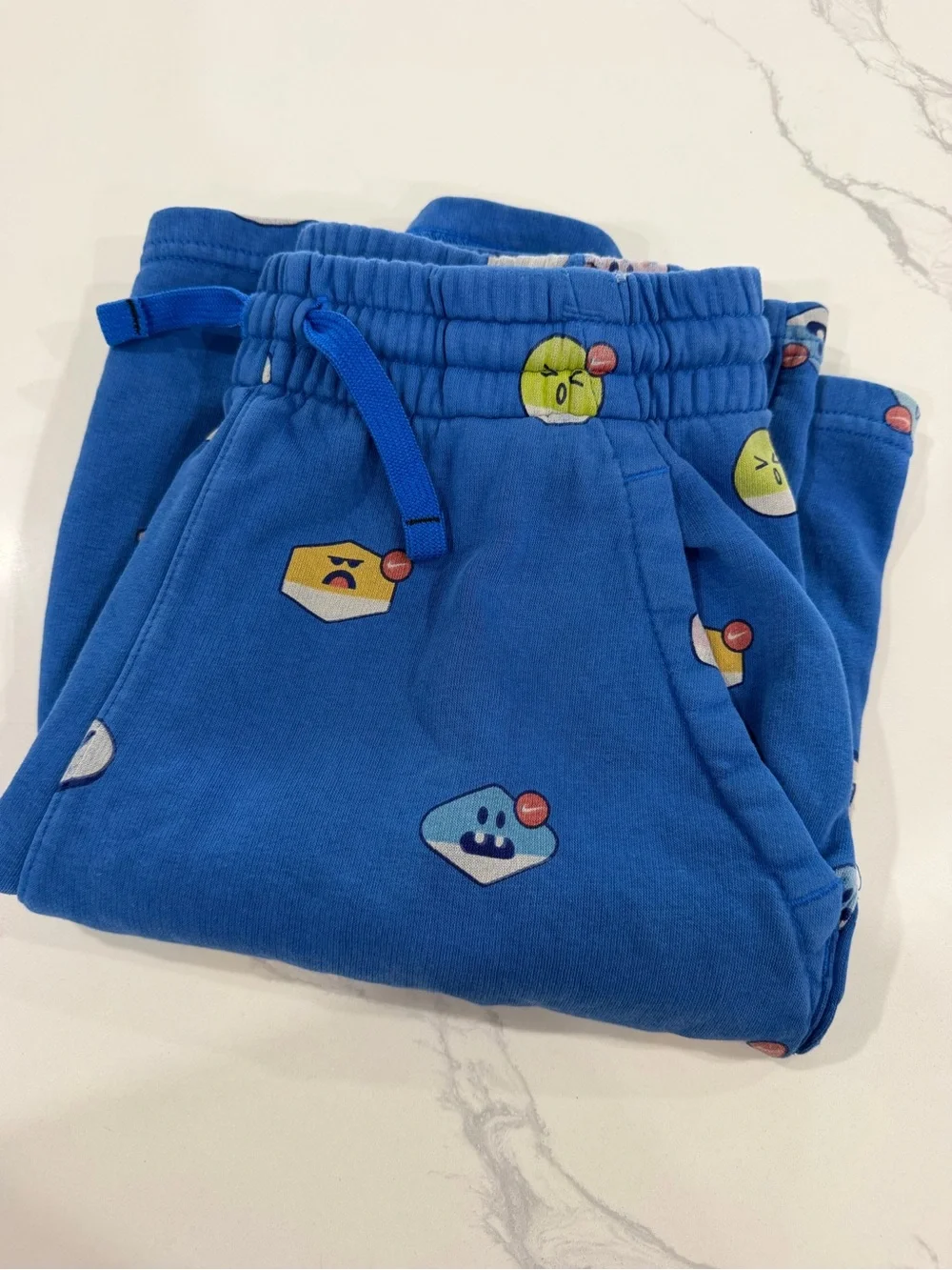 Nike Sportswear Club Airmoji Emoji Fleece Shorts Boys XL Blue